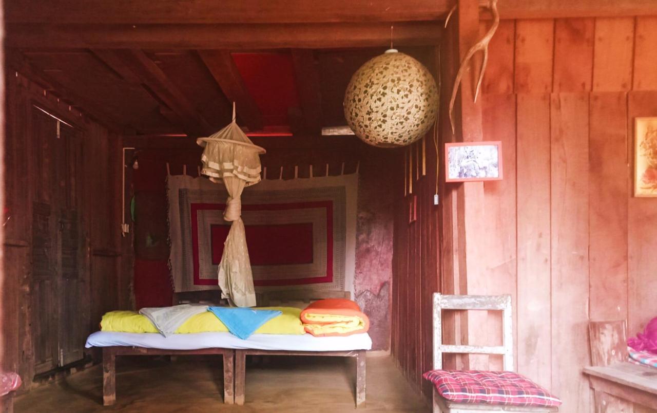 Shanta Ghar A Rustic Guesthouse Чітаван Екстер'єр фото
